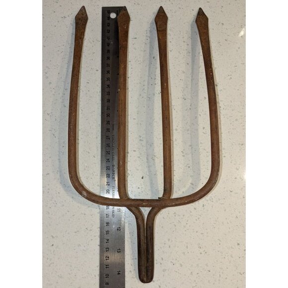 Rustic 4 Tine Pitchfork Head Gardening Wall Decor Folk art Gallery - Picture 9 of 10